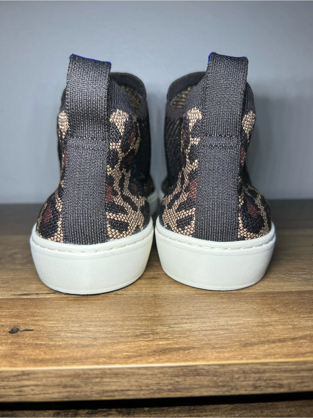 Women’s Slip-On Sneakers in Leopard Print - Brown/Black